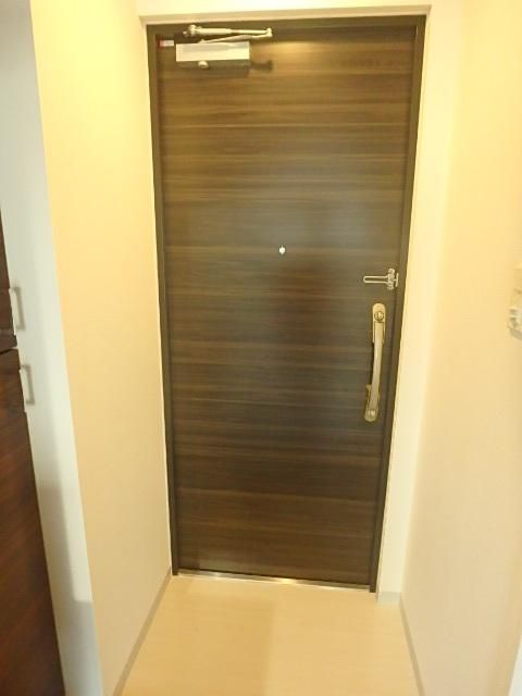 玄関　★お問い合わせはタウンハウジングまで★