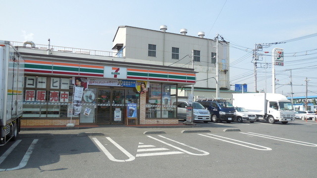 コンビニ　セブンイレブン 浜川崎店（コンビニ）まで717m
