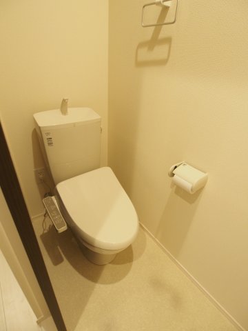 トイレ　※別部屋参考写真