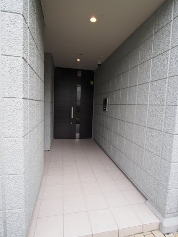 エントランス　メゾンけこぼ坂