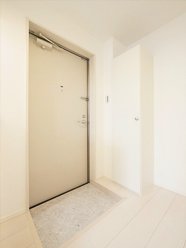 玄関　玄関　シューズボックス