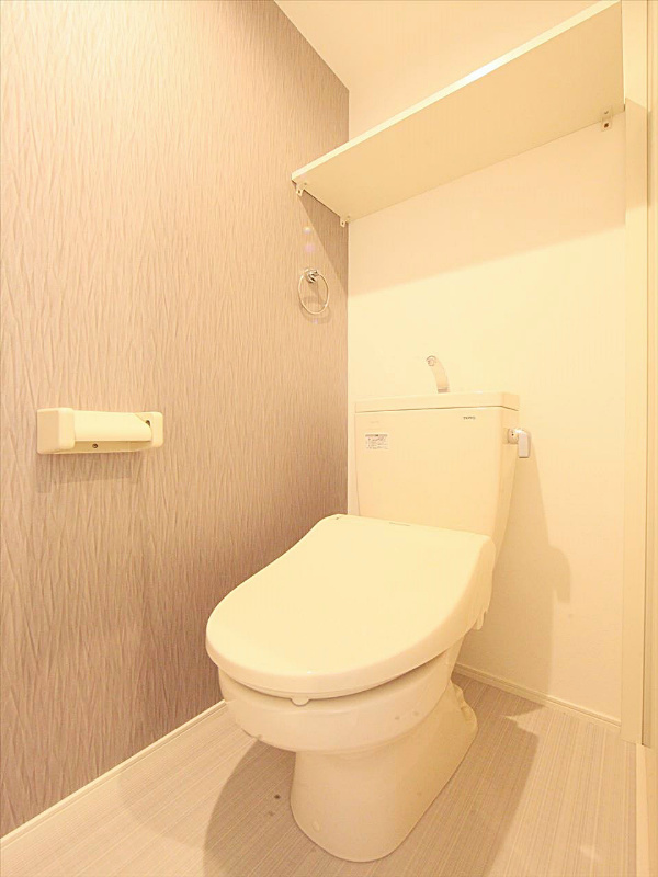 トイレ　トイレ　ウォシュレット付