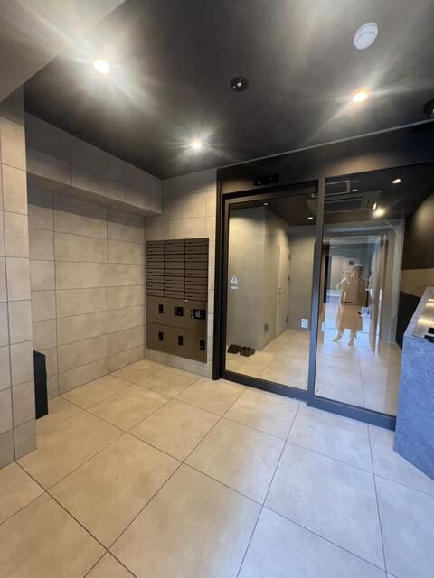 エントランス　清潔なエントランスです