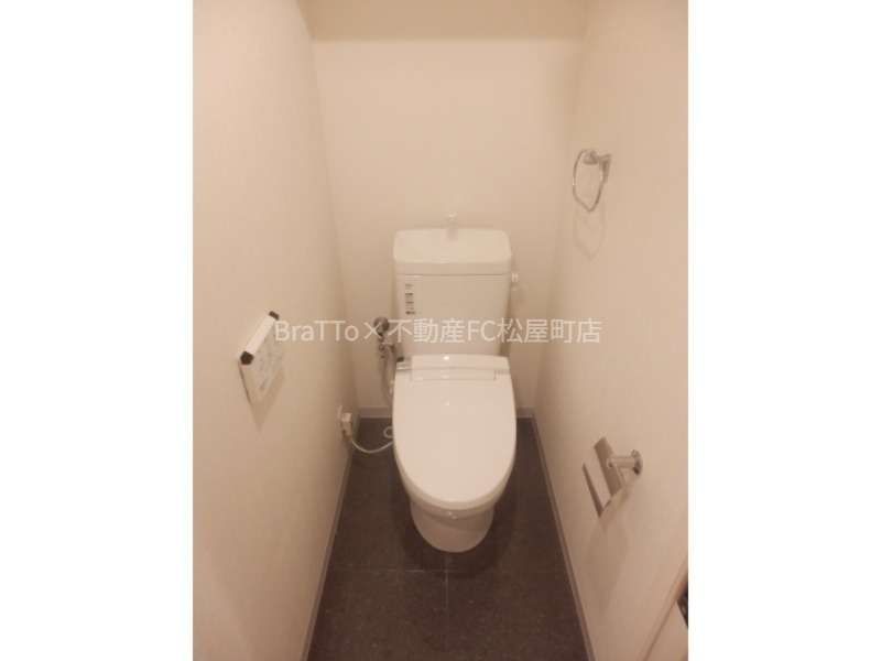 トイレ　トイレ（ウォシュレット付き）