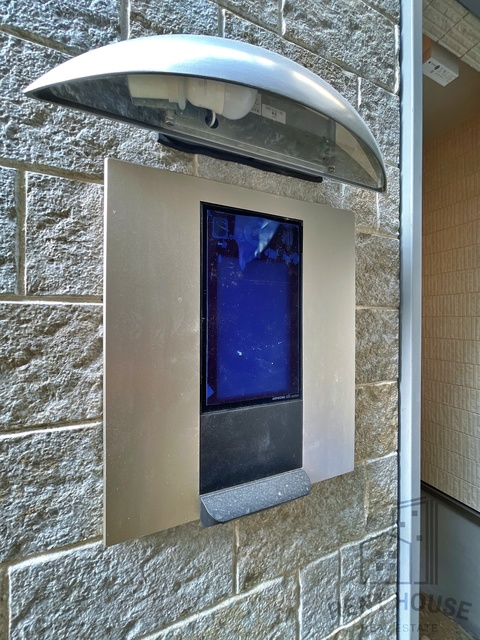 セキュリティ　外観（建設中）