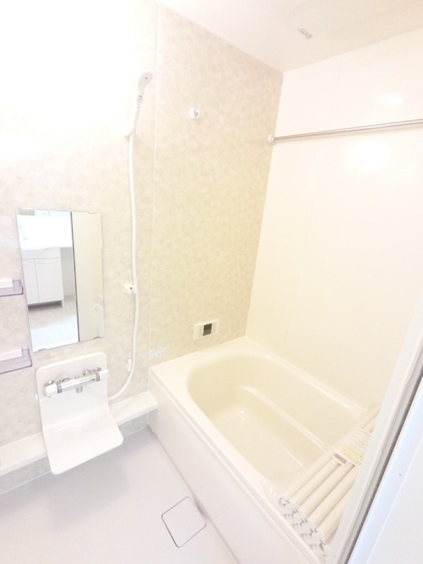 バス・シャワールーム　図面と現状に相違がある場合には現状を優先