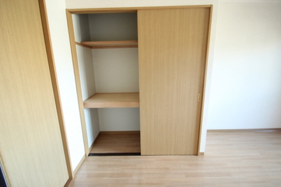 収納　※別室の写真です