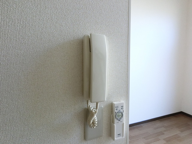 セキュリティ　快適な暮らしを守るインターホン付で安心ですね☆