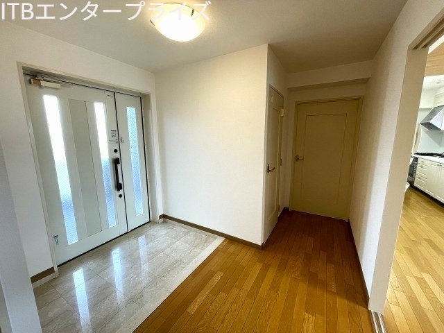 アップル第7マンションの玄関写真