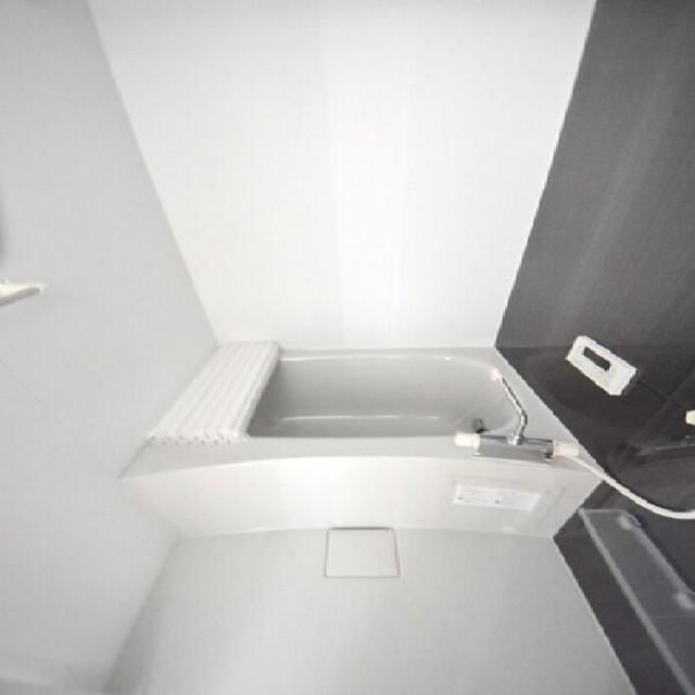 バス・シャワールーム　別タイプ部屋　参考写真です