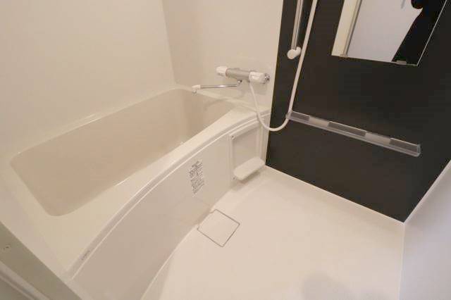 バス・シャワールーム　清潔感のある浴室♪