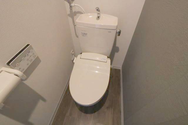 トイレ　人気設備♪シャワートイレ♪