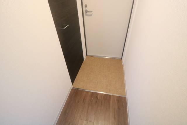 玄関　シューズボックスあります♪