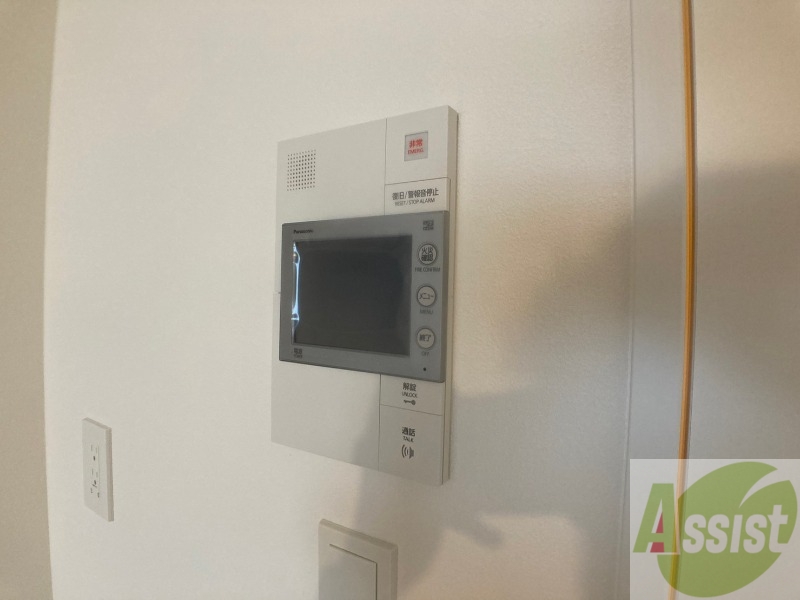 セキュリティ　ＴＶモニター付インターホンです。来客者の顔が見えるので安心！