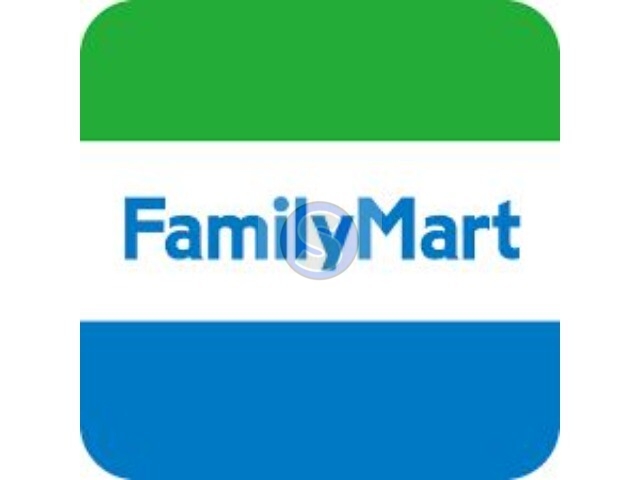 コンビニ　ファミリーマート京阪藤森駅前店（コンビニ）まで126m