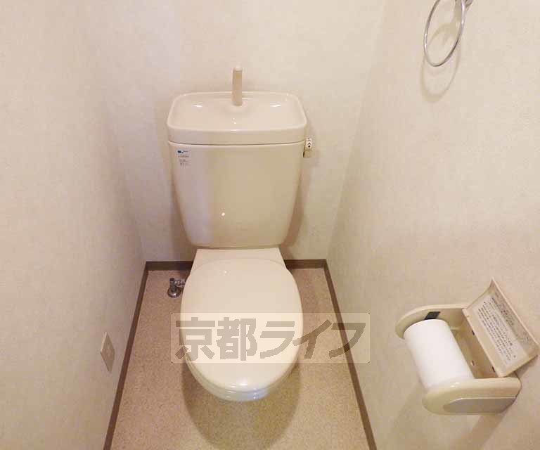 トイレ　清潔感のあるトイレです。