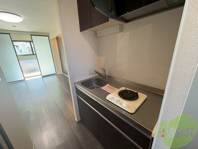 キッチン　キッチンの調理台が広く料理がしやすいです。