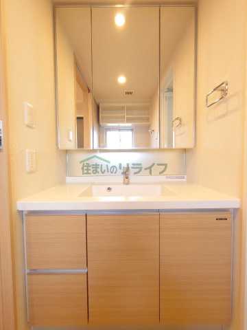 洗面設備　別部屋の参考写真となります