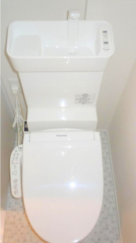 トイレ　※同仕様写真含む