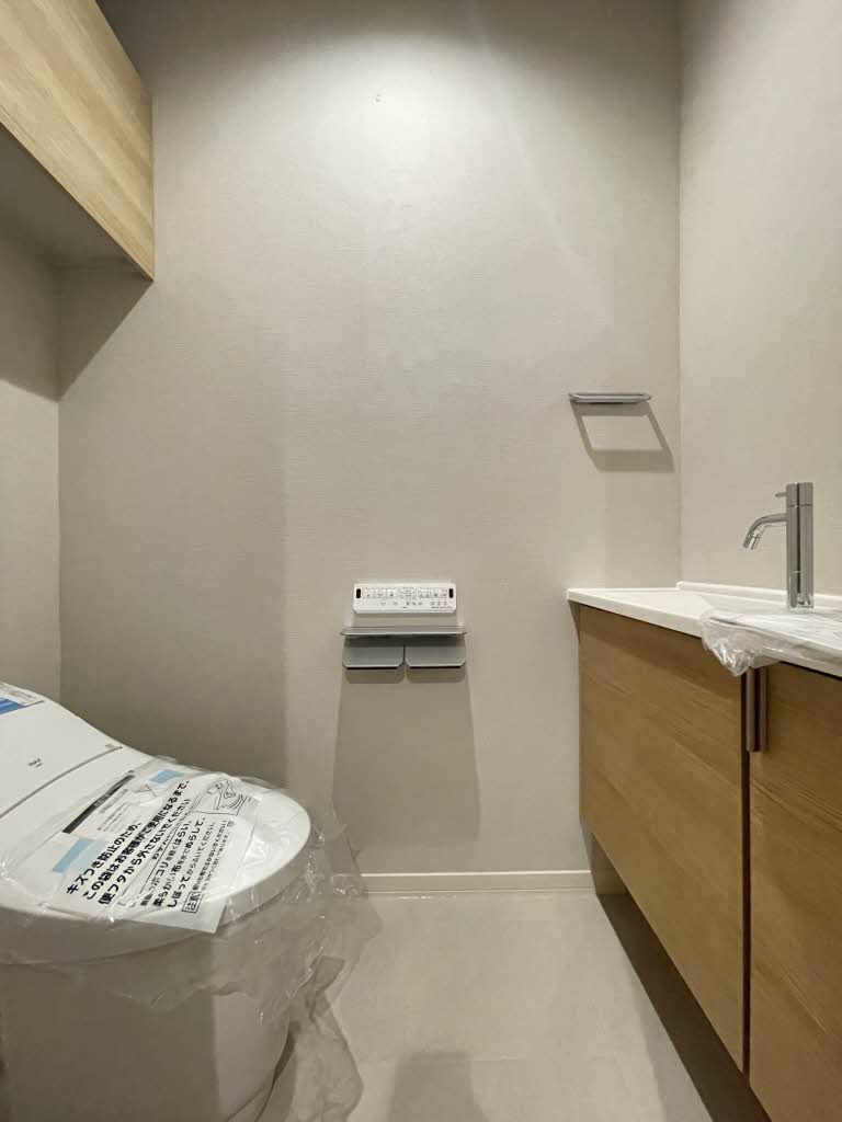 トイレ　トイレ