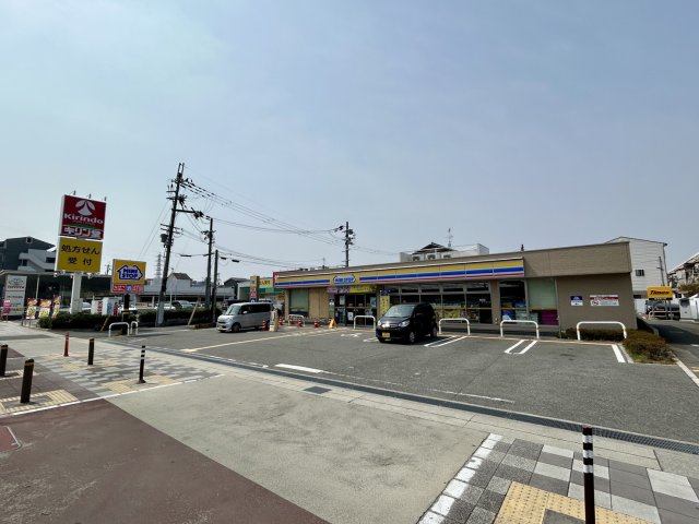 コンビニ　ミニストップ　高槻柳川町店（コンビニ）まで95m