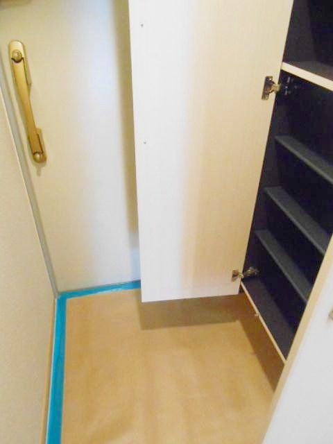 玄関　★★下駄箱付、玄関★★