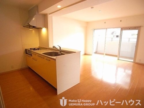 キッチン　※別部屋のため、参考画像です。