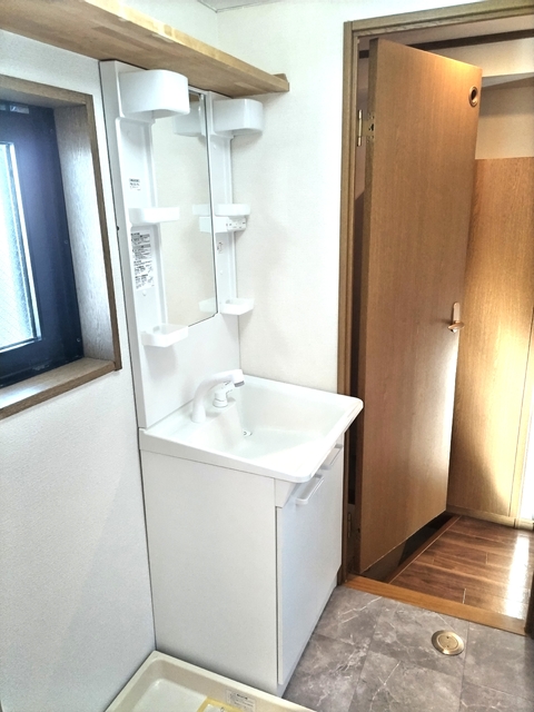 洗面設備　洗髪洗面化粧台