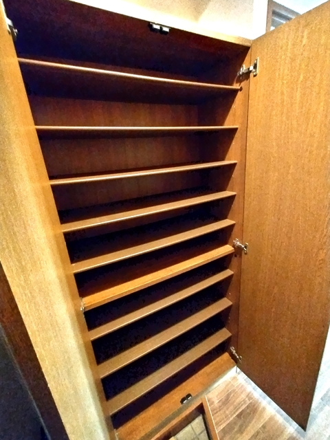 玄関　シューズボックス