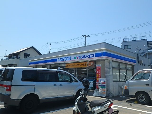 コンビニ　ローソン・スリーエフ藤沢羽鳥中学校前店（コンビニ）まで614m
