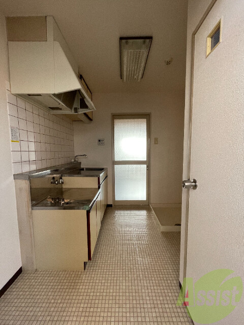 玄関　玄関の様子です。明るい印象ですね。気分もあがりそう。