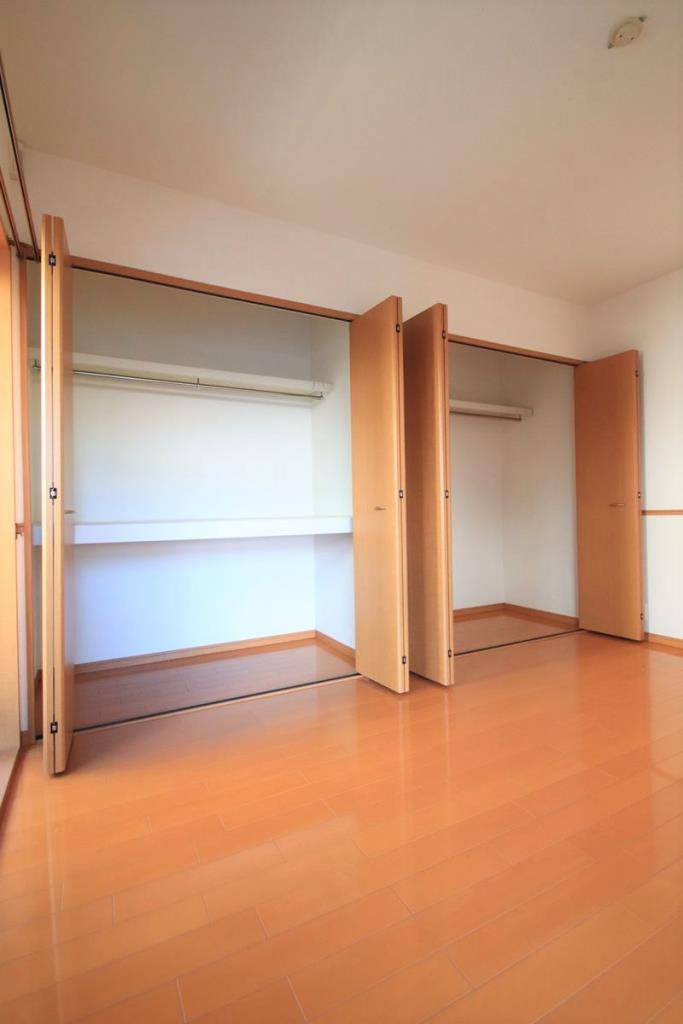 収納　壁１面に広がった収納力はこちら!!