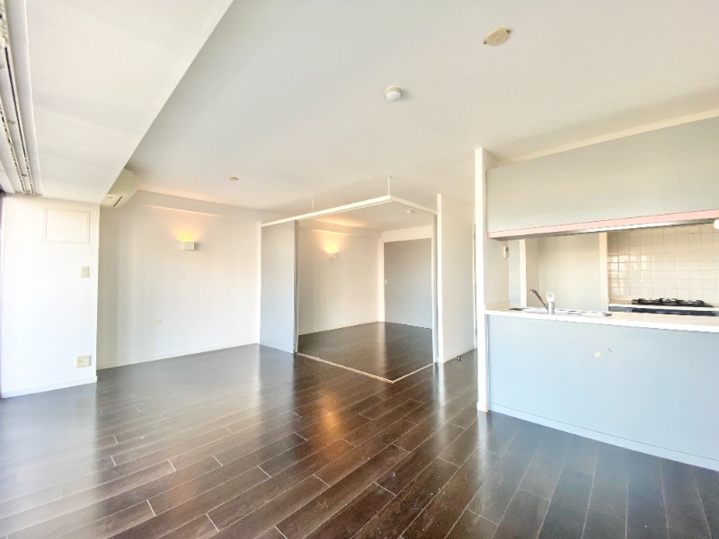 その他部屋・スペース　バルコニー側から見たお部屋♪