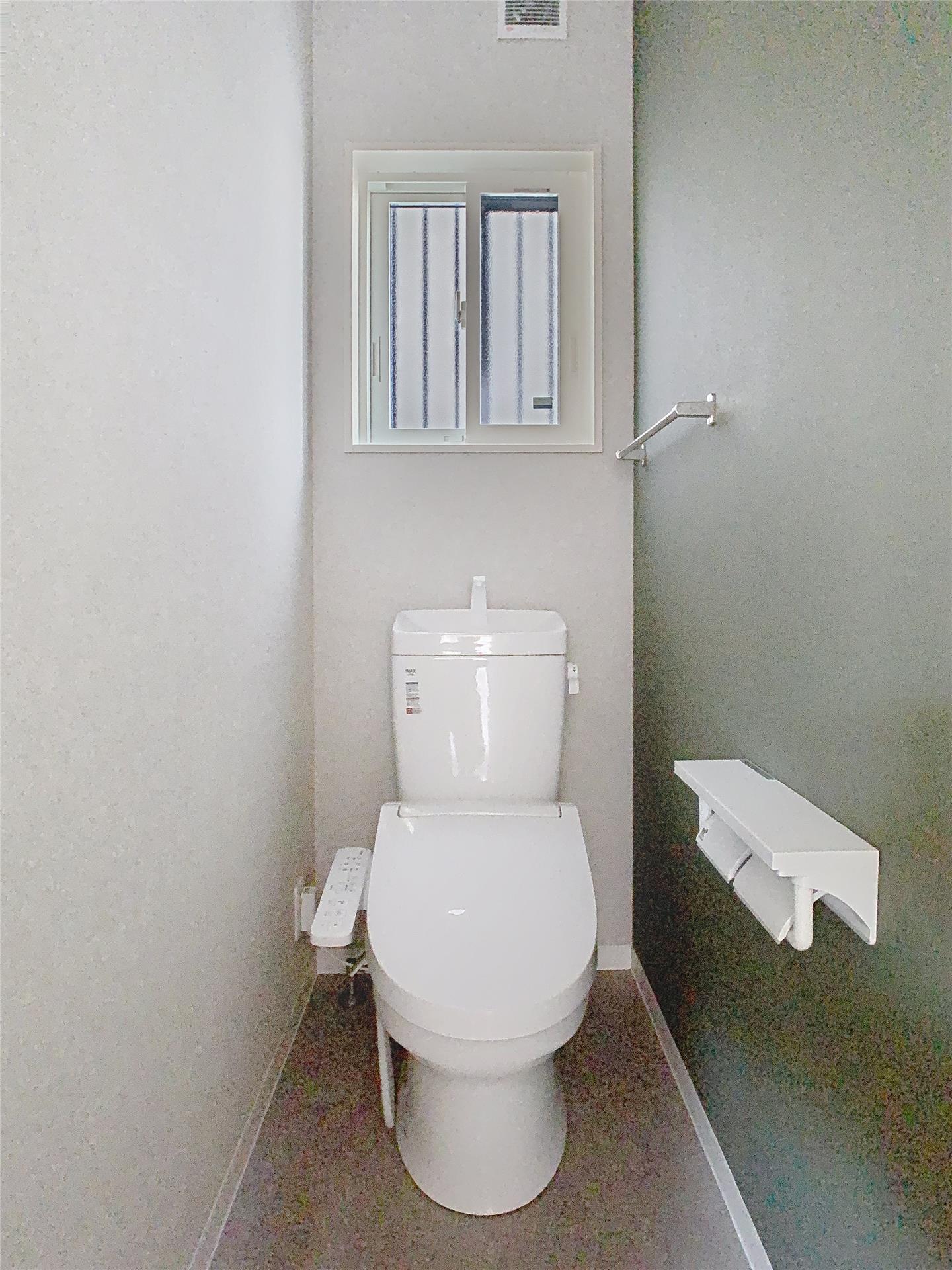 トイレ　シャワートイレ