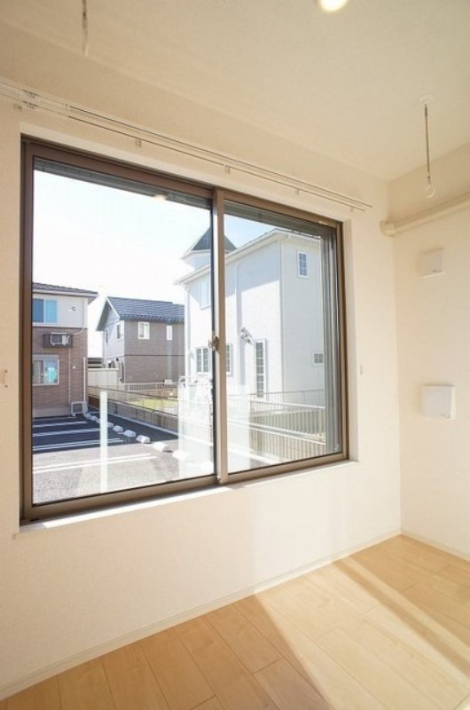 バルコニー　図面と現状に相違がある場合には現状を優先