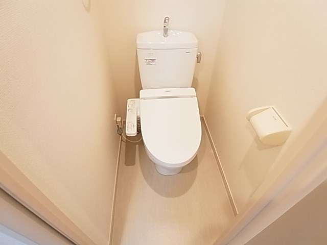 トイレ　同仕様別部屋