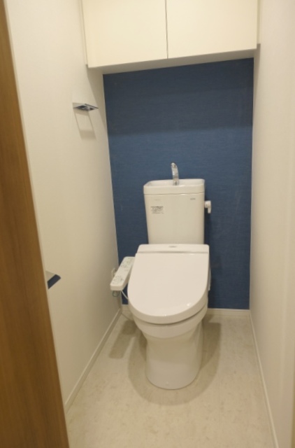 トイレ　※写真は同タイプ住戸です。