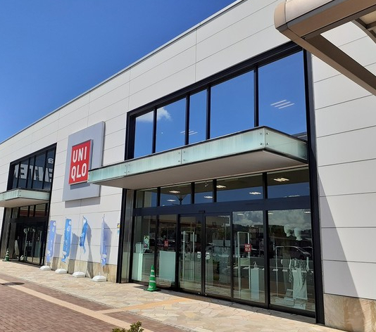 その他　ユニクロ 紀伊川辺店様（その他）まで207m