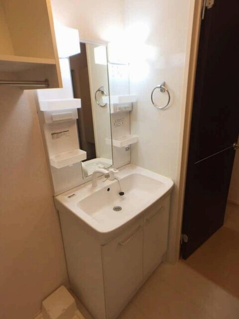 洗面設備　洗髪洗面化粧台