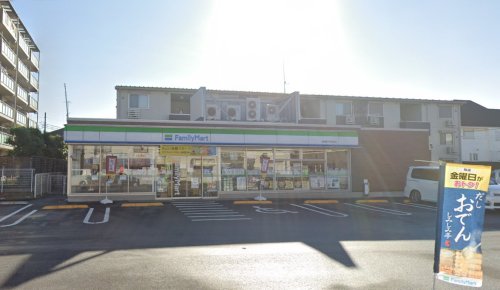コンビニ　ファミリーマート 四街道小学校前店（コンビニ）まで211m