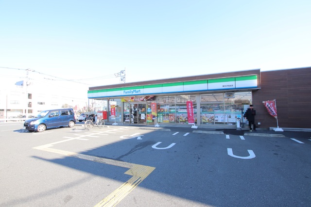 コンビニ　ファミリーマート　東所沢和田店（コンビニ）まで550m
