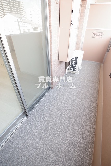 バルコニー　日差しが気持ちいいバルコニー！