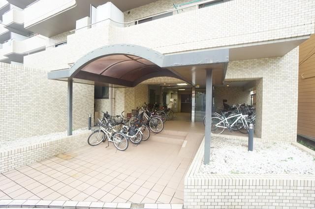 エントランス　※別部屋参考写真です