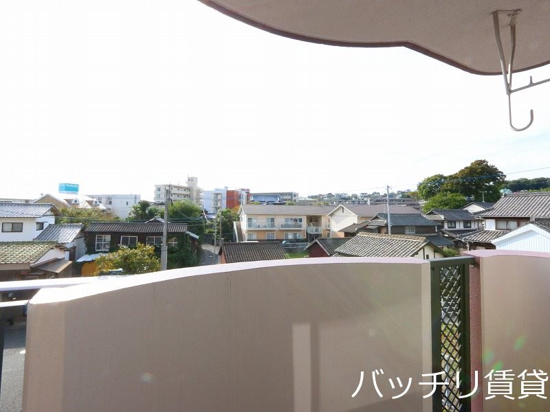 バルコニー　別号室の画像。現況を優先します。
