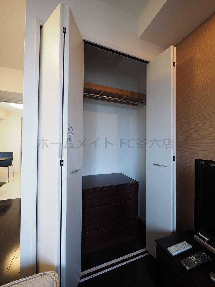 収納　ギャラリー谷町