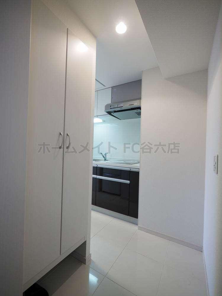 玄関　ギャラリー谷町