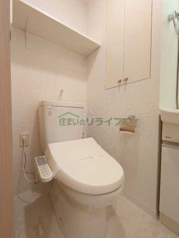 トイレ　別部屋引用