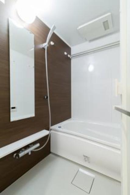 バス・シャワールーム　※写真は同タイプ住戸です。