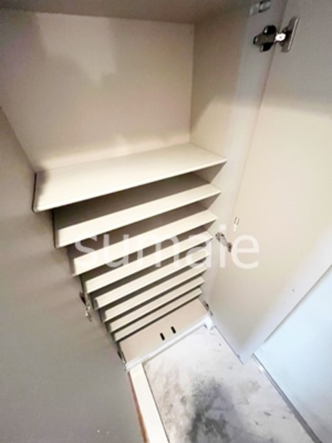 玄関　シューズボックスです