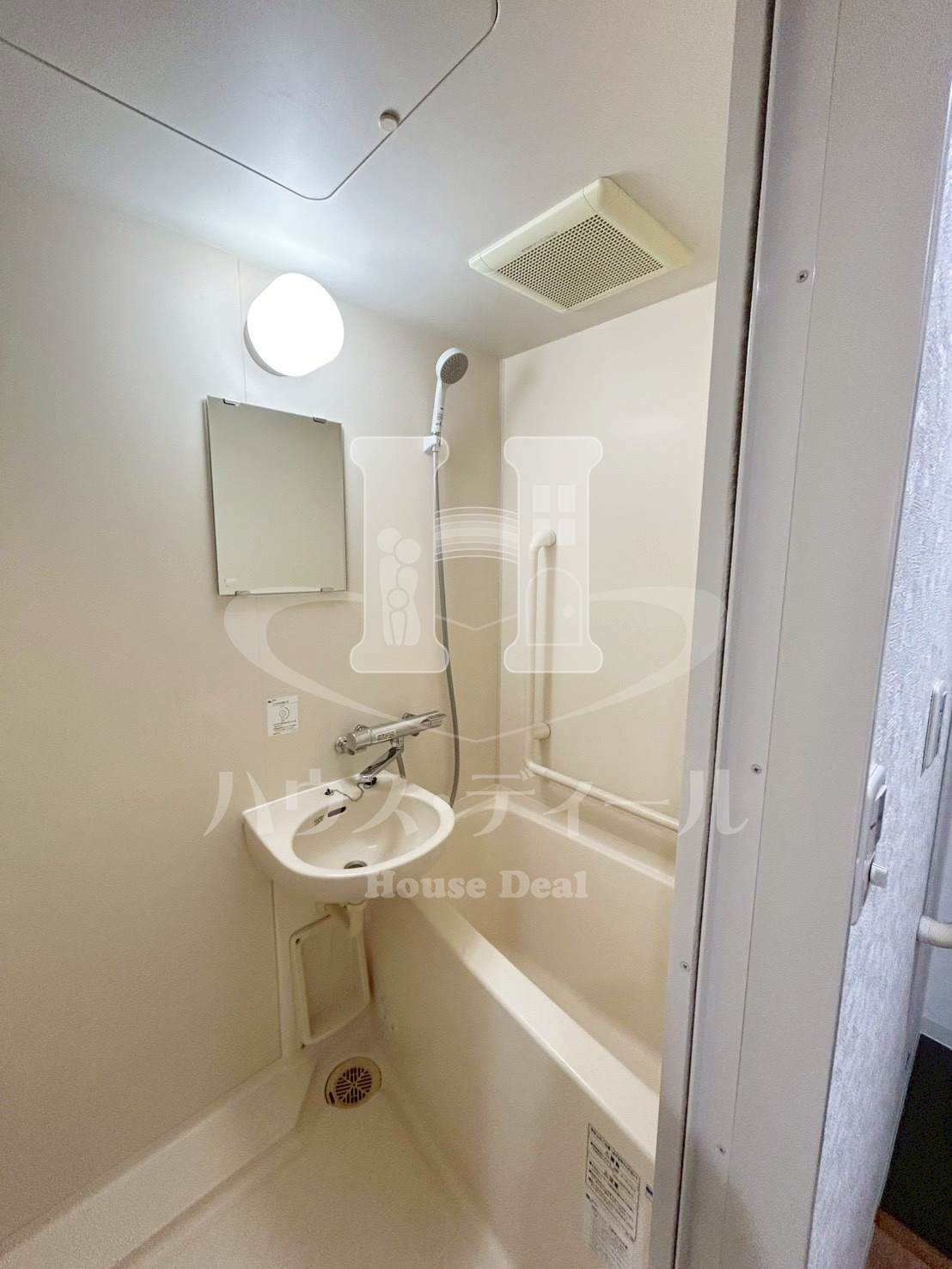 バス・シャワールーム　きれいなお風呂です